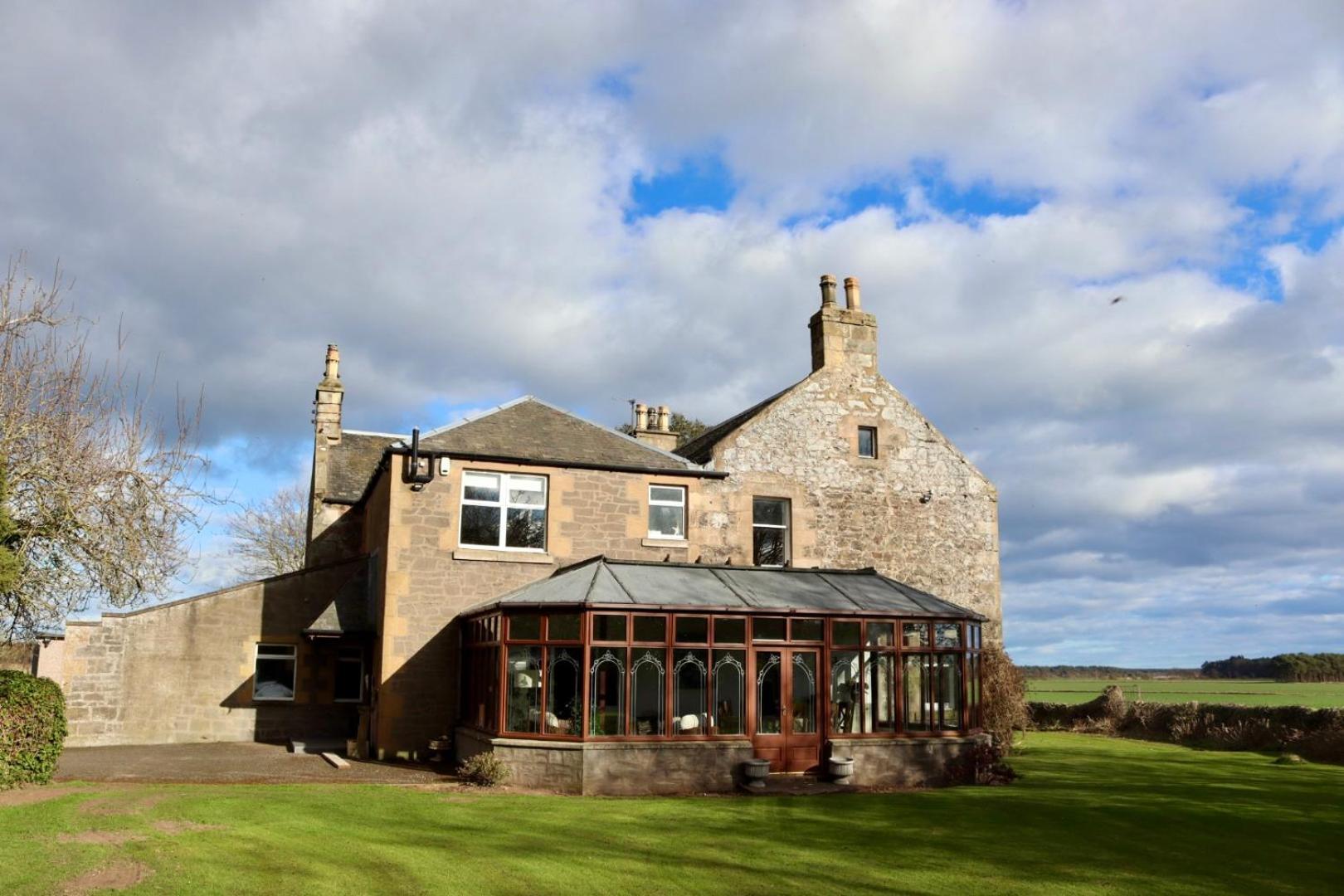 Vicarsford Farmhouse With Hot Tub Leuchars Kültér fotó